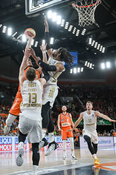 盟磨炼自己 盟磨炼自己