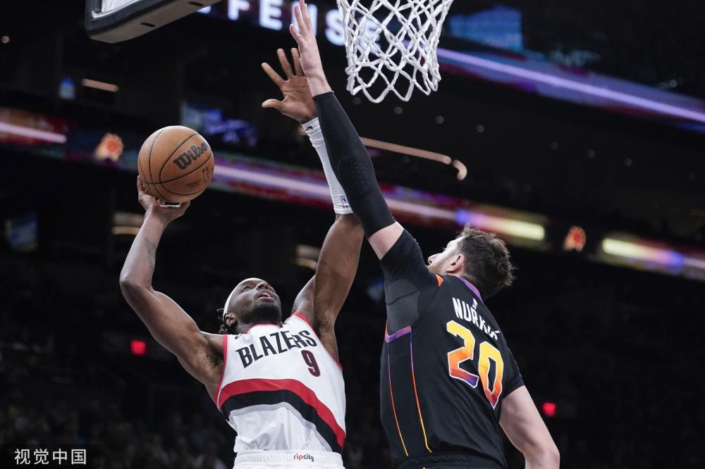 场地设施为 场地设施为