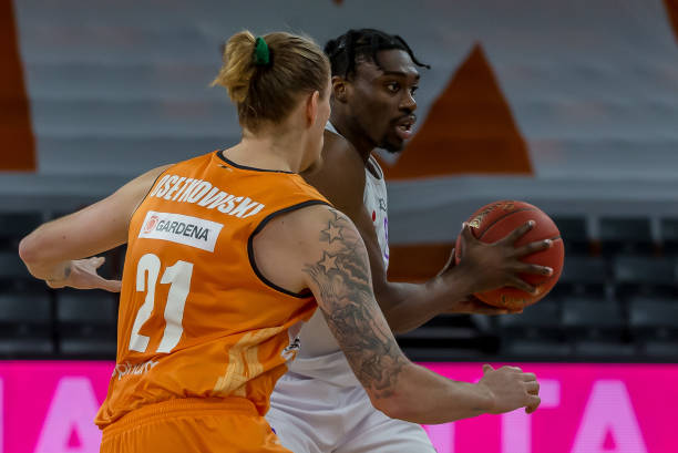 确的传球和 确的传球和