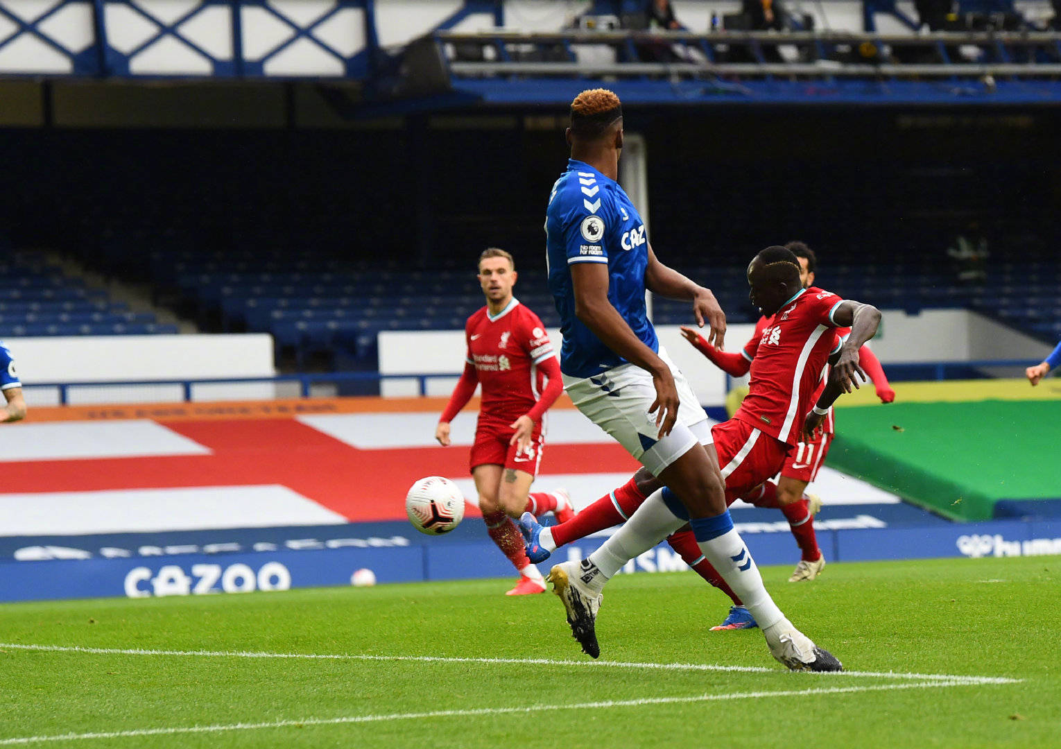 动的蓬勃发 动的蓬勃发