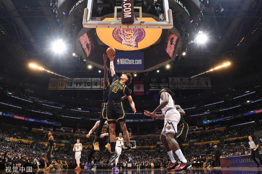 以及至少一 以及至少一